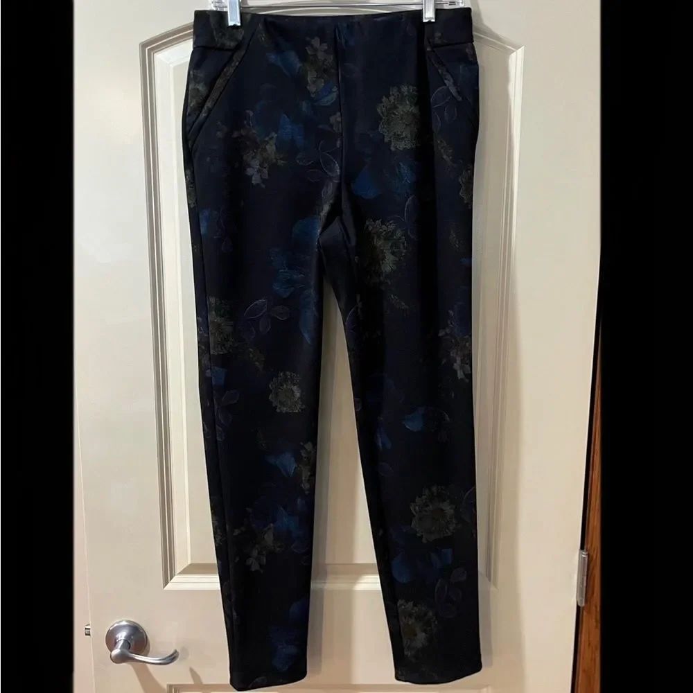 SOFT SURROUNDINGS Floral Stretch Ponte Skinny Pants Black Women’s Size Medium